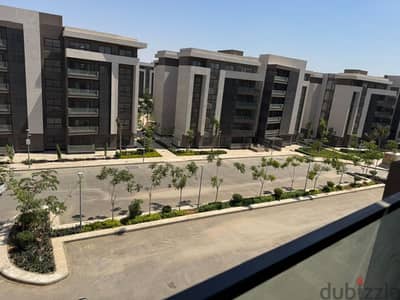 شقه 100 متر اول سكن فى ال b15