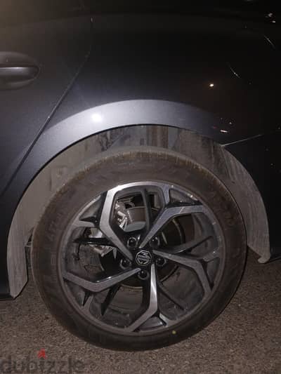 Atlas soundless tire