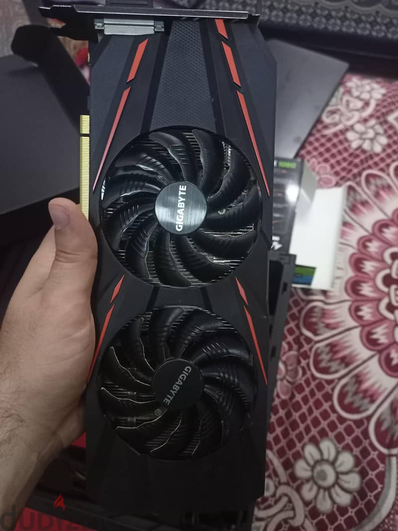 GTX 1060 6 gb Gigabyte 4