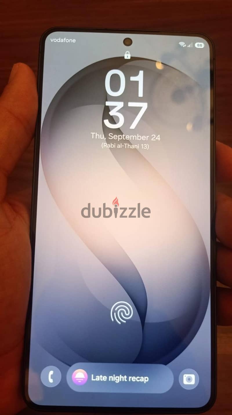 Samsung galaxy s26 plus used for 1 week only 2