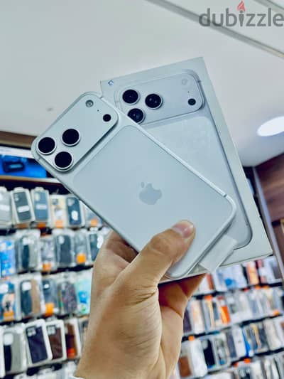آبل - آيفون 17 برو ماكس
