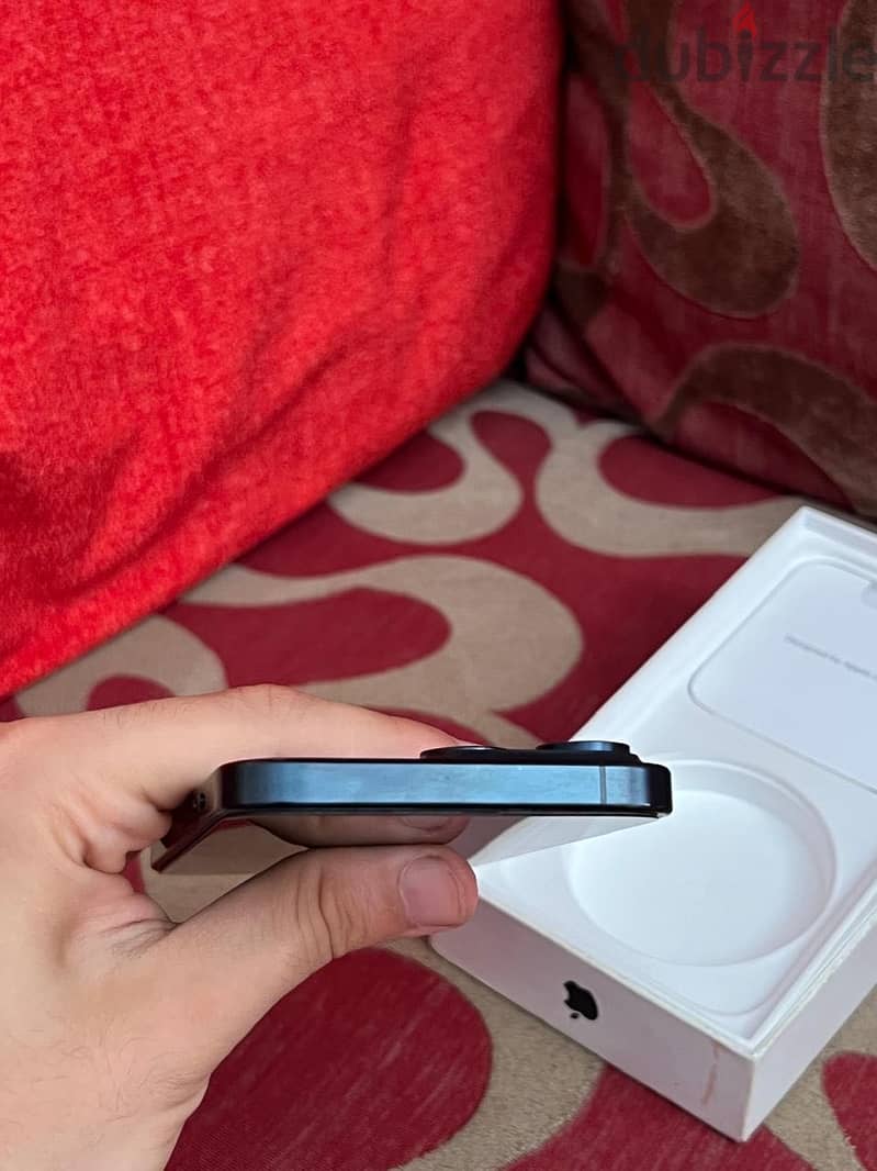 Iphone 15 pro max 256 GB 4