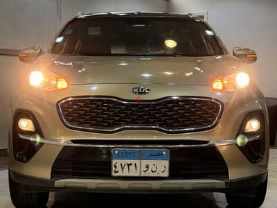 KIA SPORTAGE HIGH LINE 2019 KM 100,000 Kuwait Imports Factory paint