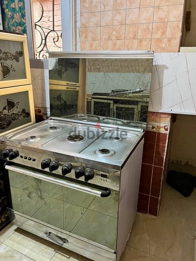 بوتجاز الكتروستار خمس عيون  بحاله جيده وفرن