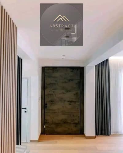 15% مقدم فقط… والباقي؟! فيلا Fully Finished استلام فوري في Taj City امام المطار مباشرة وبجوار فندق كمبنسكي طريق السويس