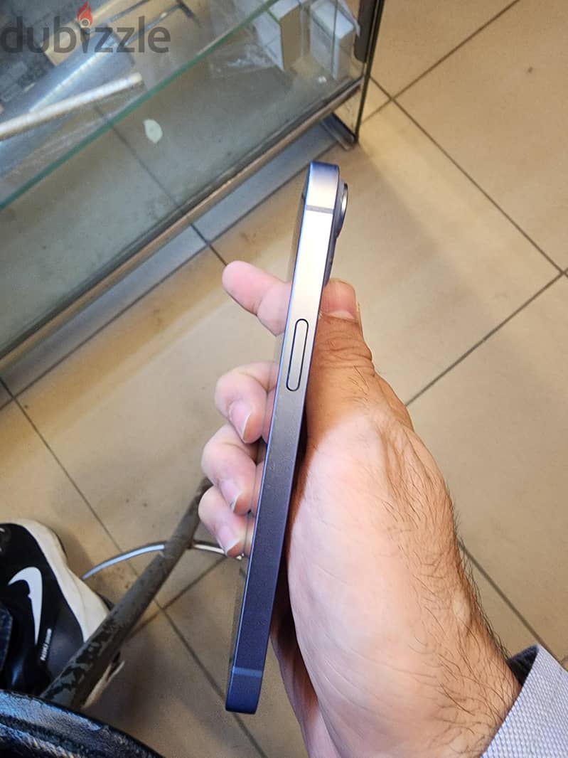 Apple - iPhone 14 2
