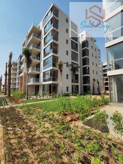 شقة للبيع في Lake View 2 – التجمع الخامس  موقع مميز | Breezy | نصف تشطيب مقدم 8 مليون