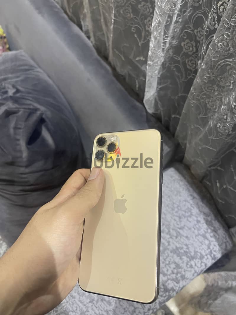 Apple - iPhone 11 Pro Max 4