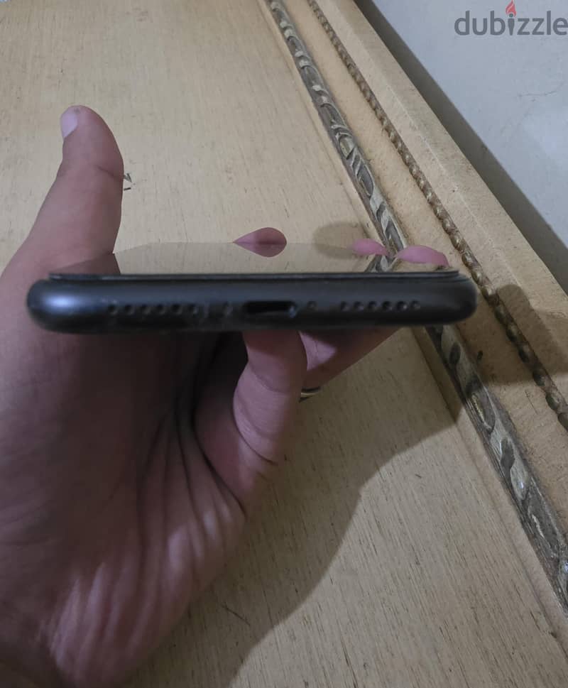 Apple - iPhone 11 4