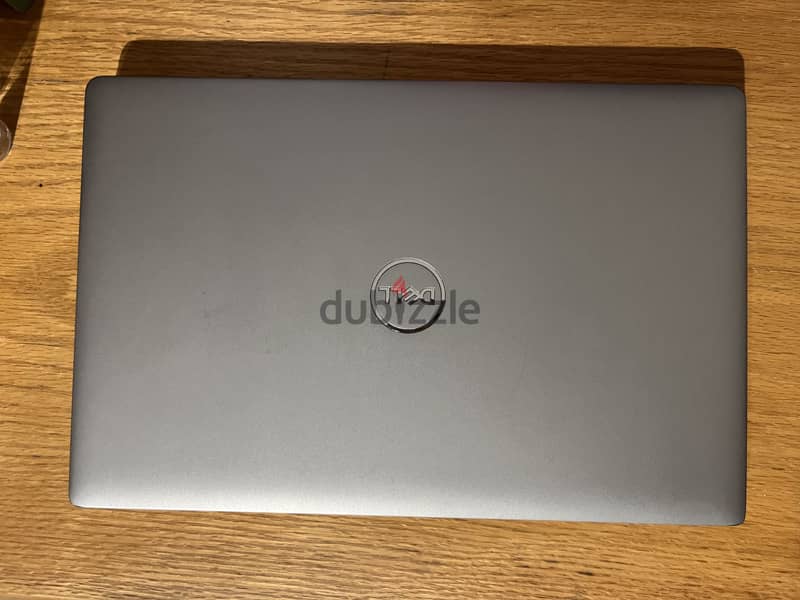 Dell Latitude 5520 3