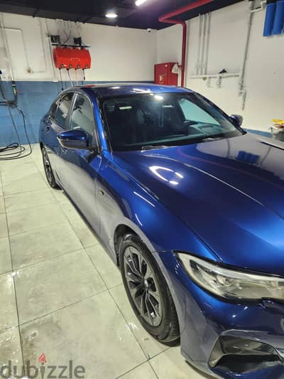 بي ام دبليو 320i 2020