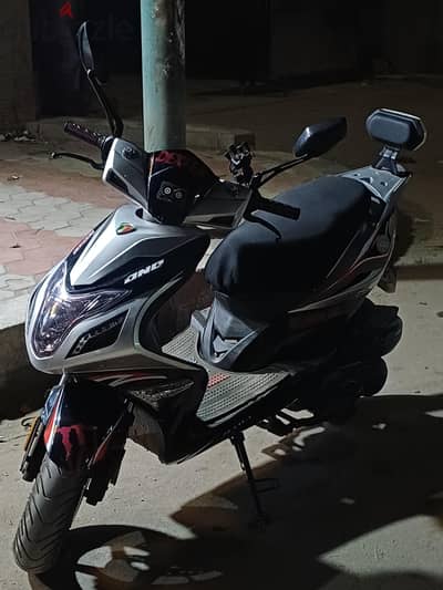 اسكوتر HAWA R8