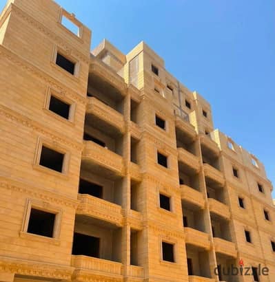  165م استلام فوري. . خطوات من شارع الجيش بالبوابة الرابعة