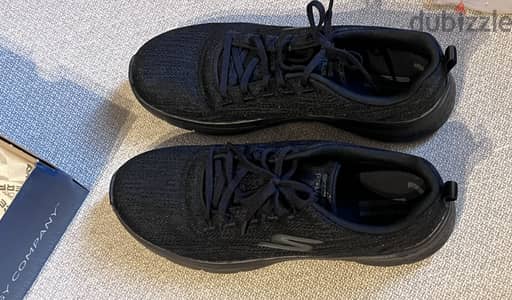 Skechers