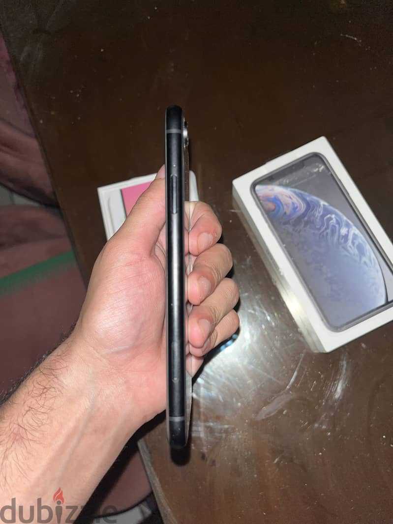 Apple - iPhone XR 3