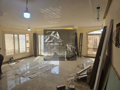 Penthouse for rent, 5 rooms, unfurnished, ultra-super-lux, Stone Residence Compound, Katameya, Cairo