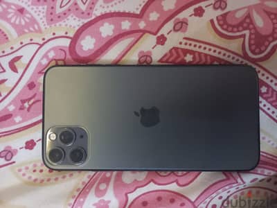 iPhone 11 Pro Max للبيع او للبدل