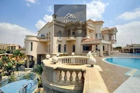 فيلا- قصر للبيع جاهزه للمعاينه 750 متر(Life-Style ) برايم لوكيشن بالجولدن سكوير بالتجمع الخامس Open-View