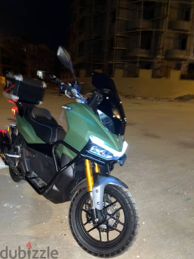 أسكوتر فيجوري adv 200cc