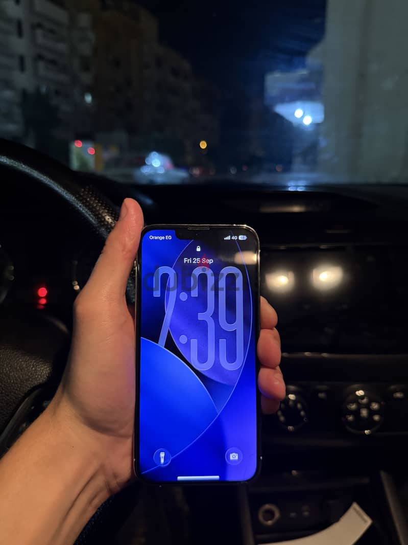 Apple - iPhone 13 Pro 1