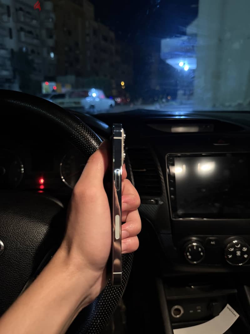 Apple - iPhone 13 Pro 2