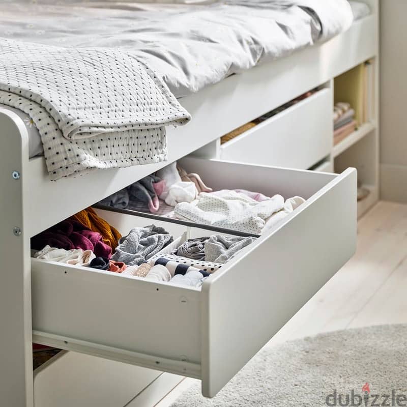 Ikes SLÄKT bed frame & LURÖY bedlines 1