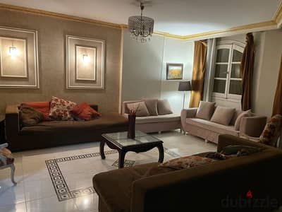 Furnished apartment for rent in Degla Maadi consisting of three bedrooms, reception, bathroom, and air-conditioned kitchen, WiFi, natural gas, 7th floor, elevator, distinguished and upscale location