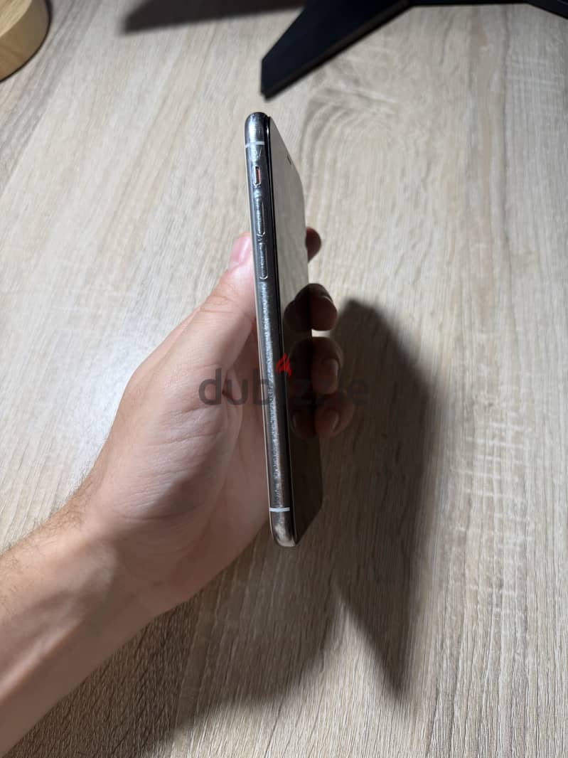 Apple - iPhone 11 Pro 2