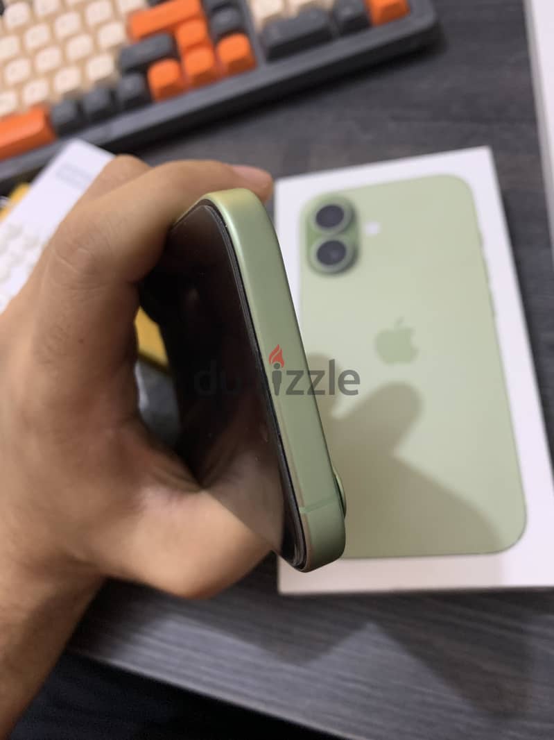 Apple - iPhone 17 2