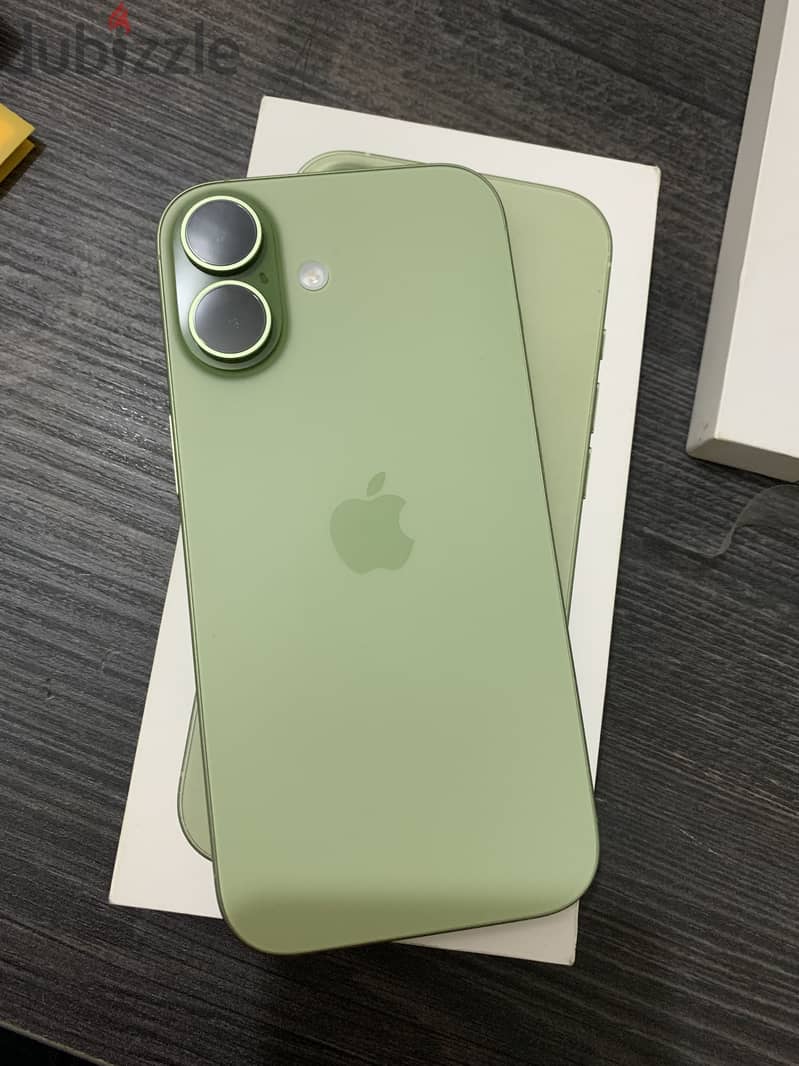 Apple - iPhone 17 7