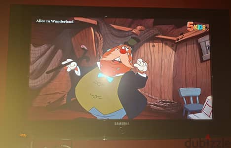 تليفزيون سامسونج   37 بوصه. LCD