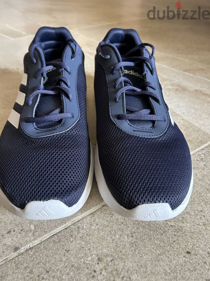 Adidas Cloud foam 2