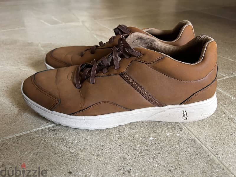 Hush puppies sneaker 1