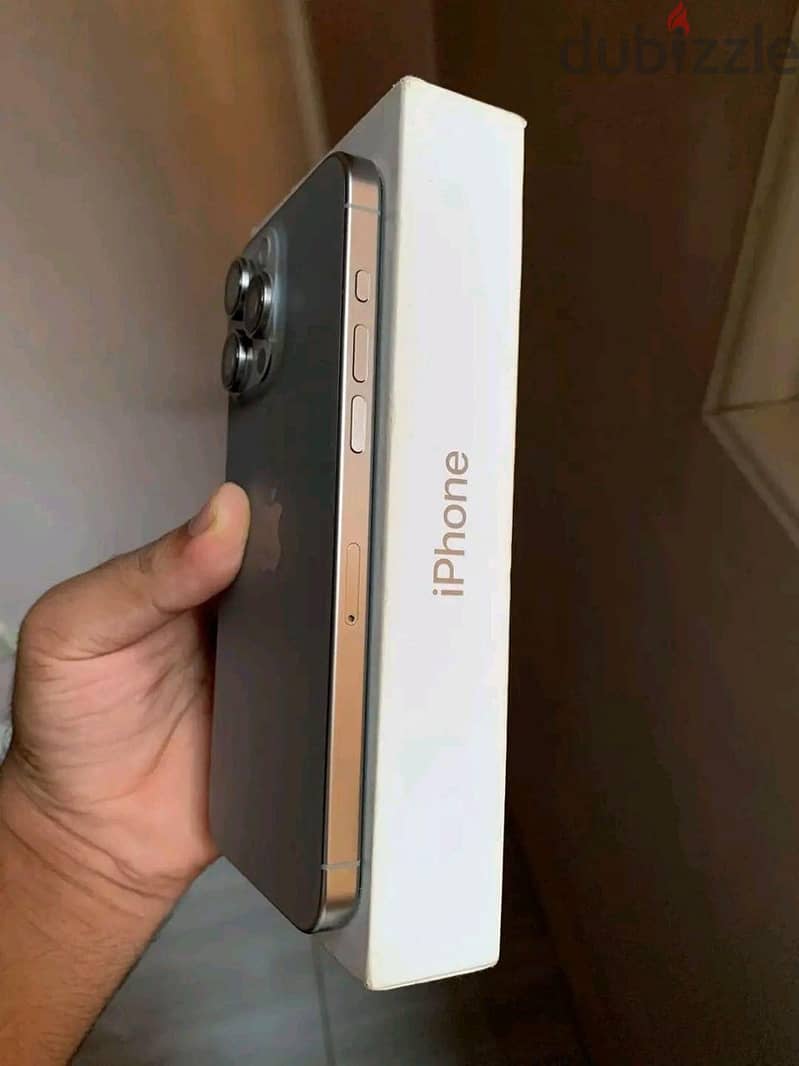 Apple - iPhone 15 Pro Max 3