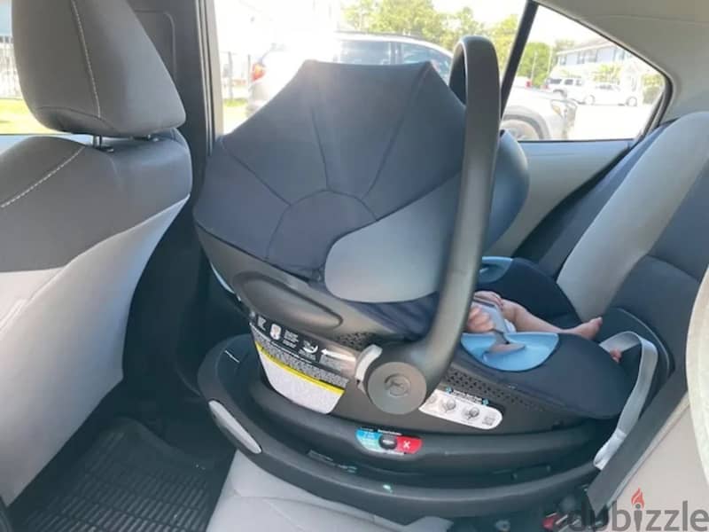2 Cybex Aton G Swivel 360 1