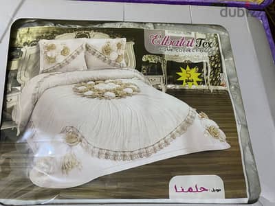 مفرش سرير كبير جديد مكون من ٥ قطع
