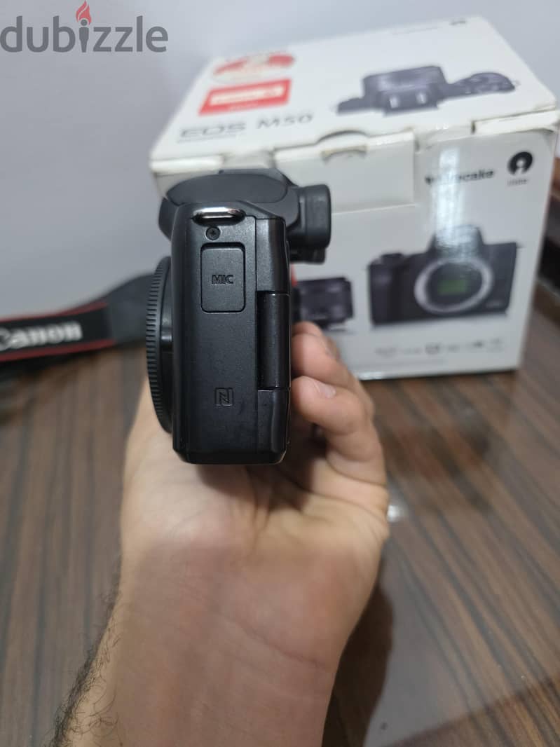 Canon EOS M50 with Lens 8