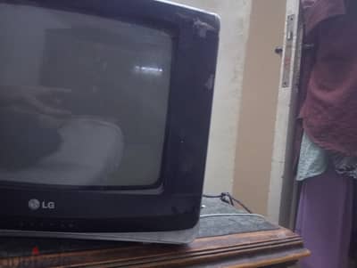 تليفزيون عادى١٤ بوصهLG