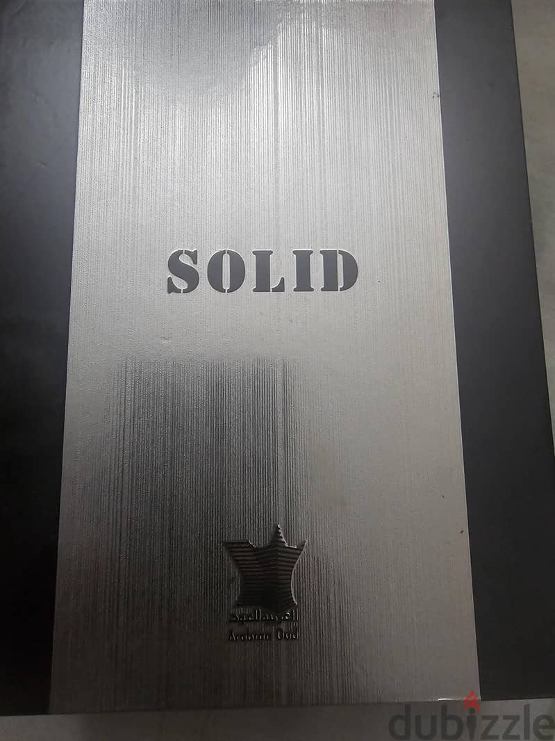 solid arabian oud 2