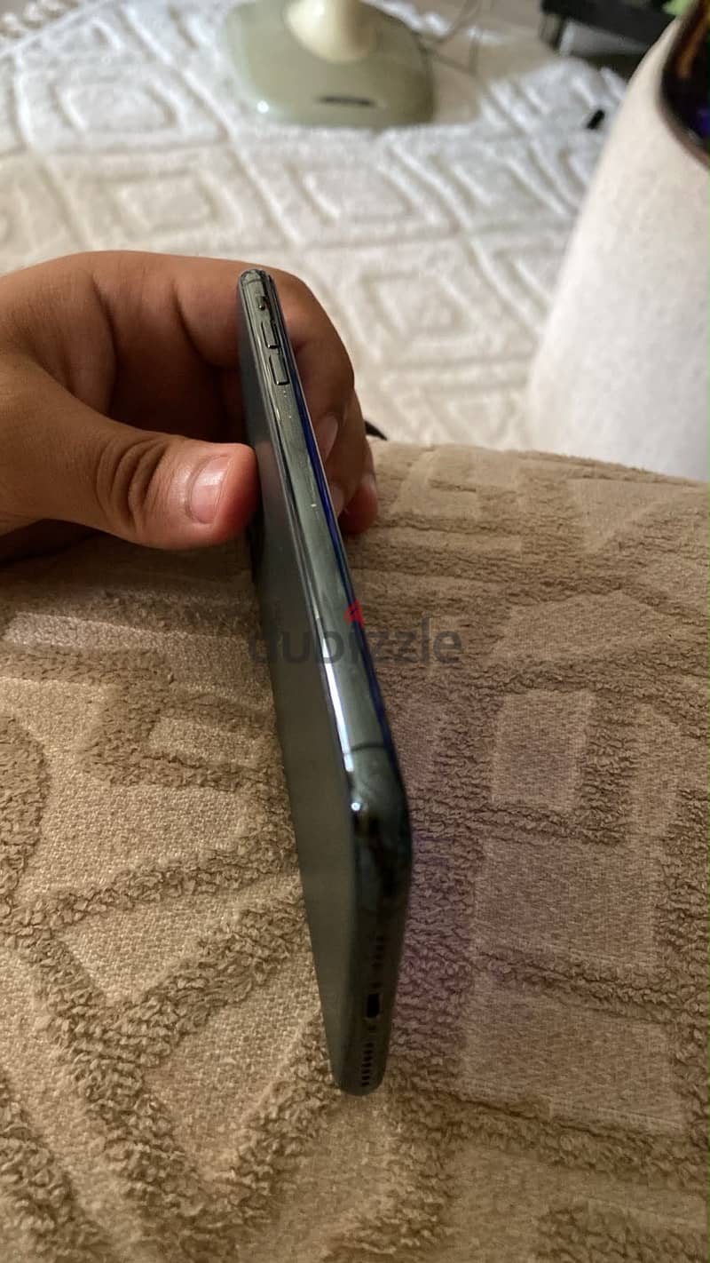 Apple - iPhone 11 Pro Max 1