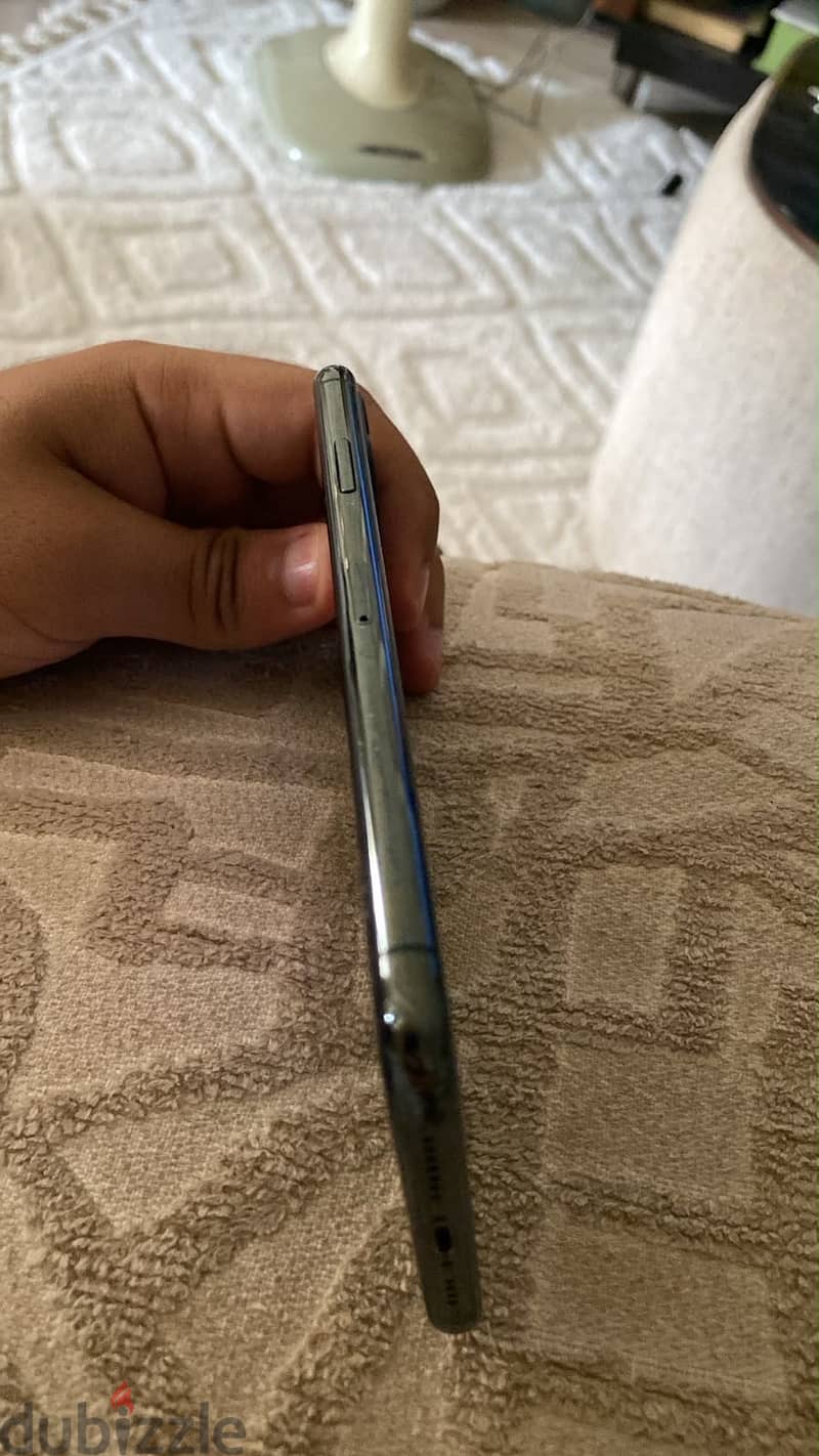 Apple - iPhone 11 Pro Max 4