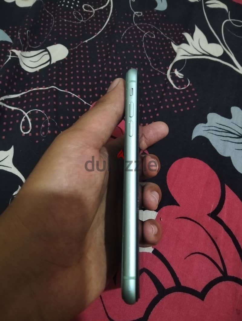 Apple - iPhone 11 5