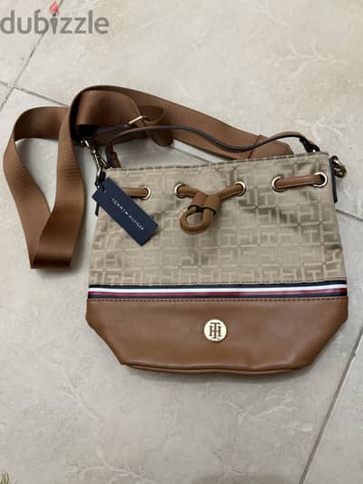 New Tommy bucket crossbody bag