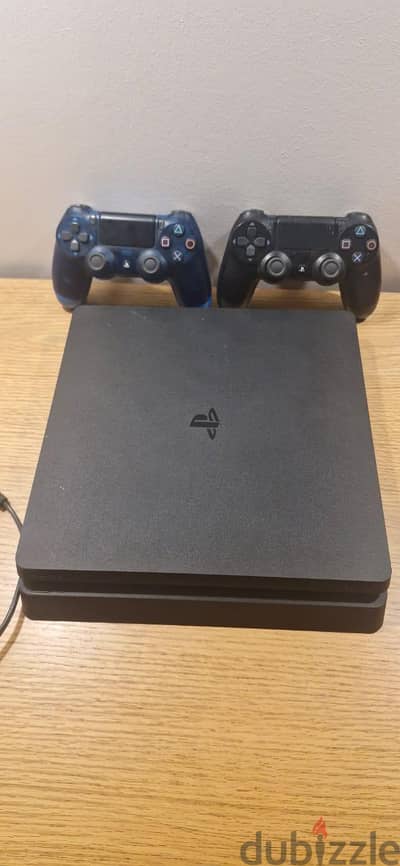 Playstation 4 slim
