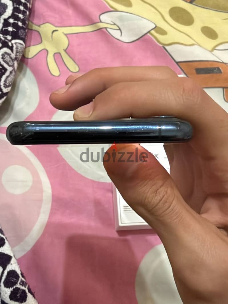 Apple - iPhone 11 Pro 3