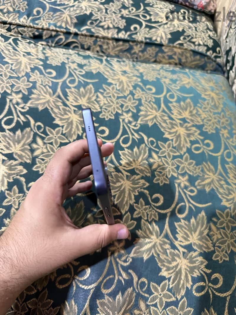OPPO Reno13 F 7
