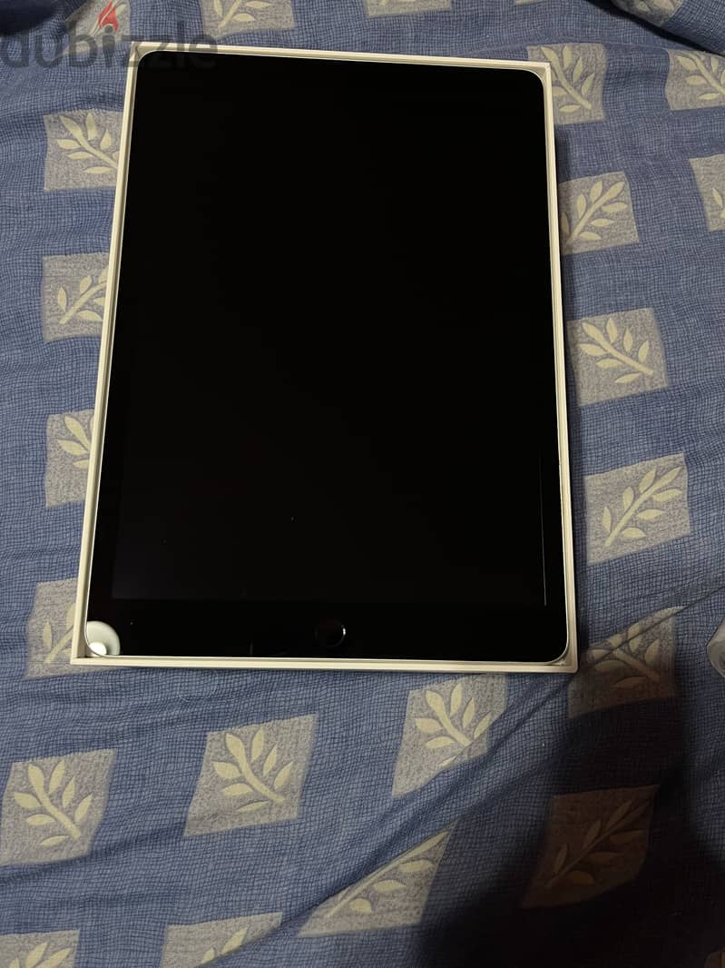 iPad 9th gen used good condition 1