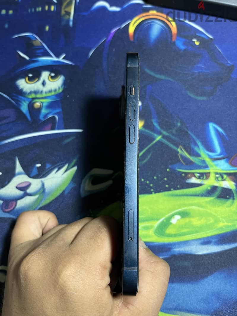 Apple - iPhone 13 3