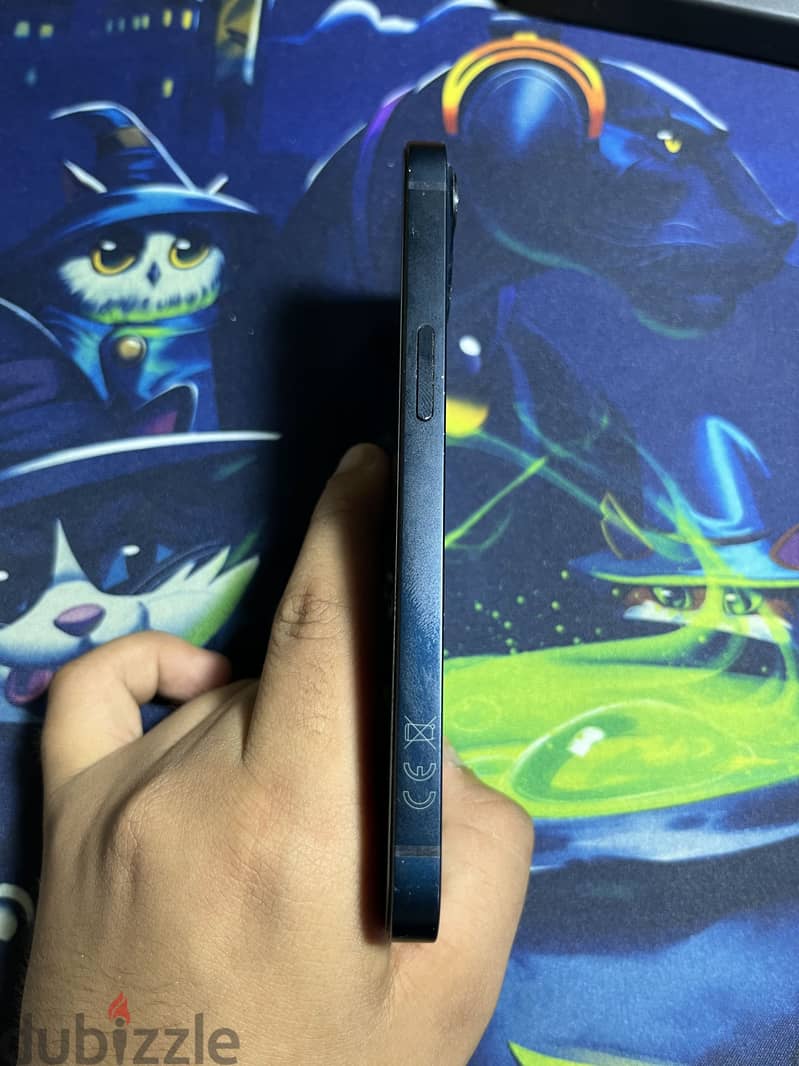 Apple - iPhone 13 4