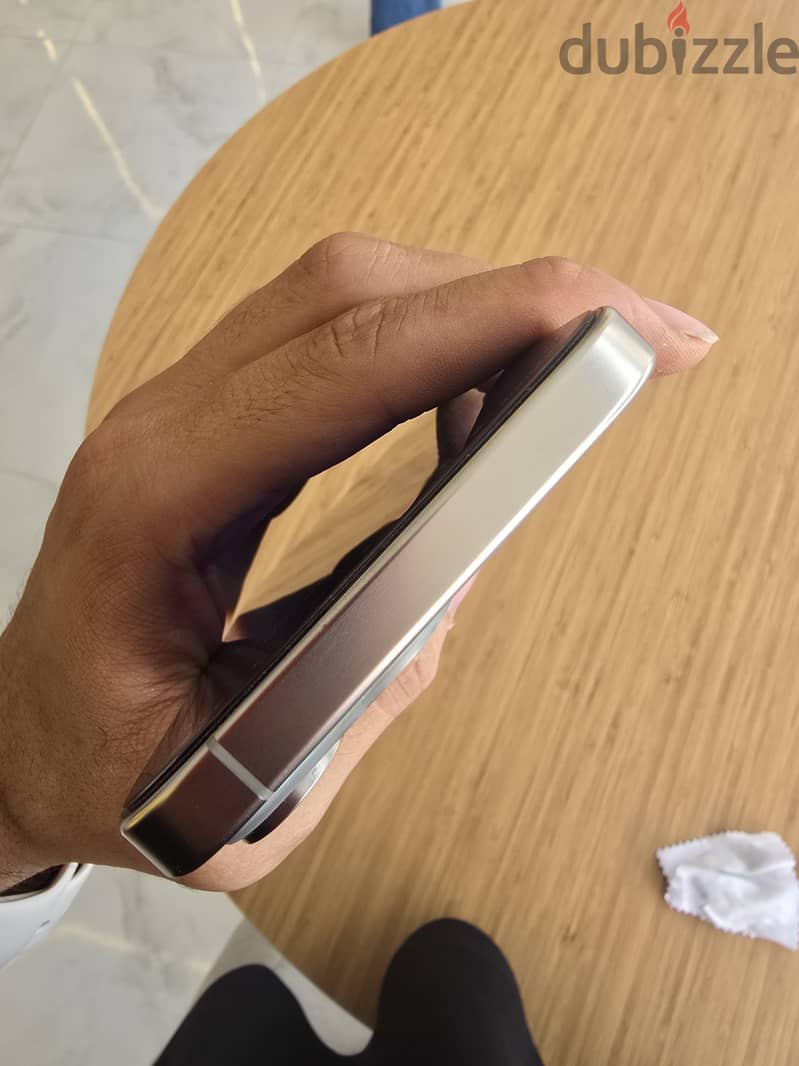 Apple - iPhone 15 Pro Max 2
